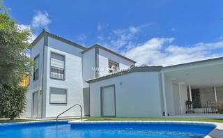 Casa aparellada  Dublin. Villa pareada en valle de fañabe, el madroñal