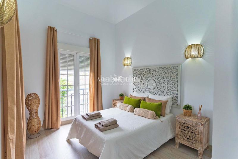 Foto 5c410abf-1371-46c9-ac53-2710749dec92. Casa aparellada amb aparcament piscina a Playa Fañabé Alto Adeje