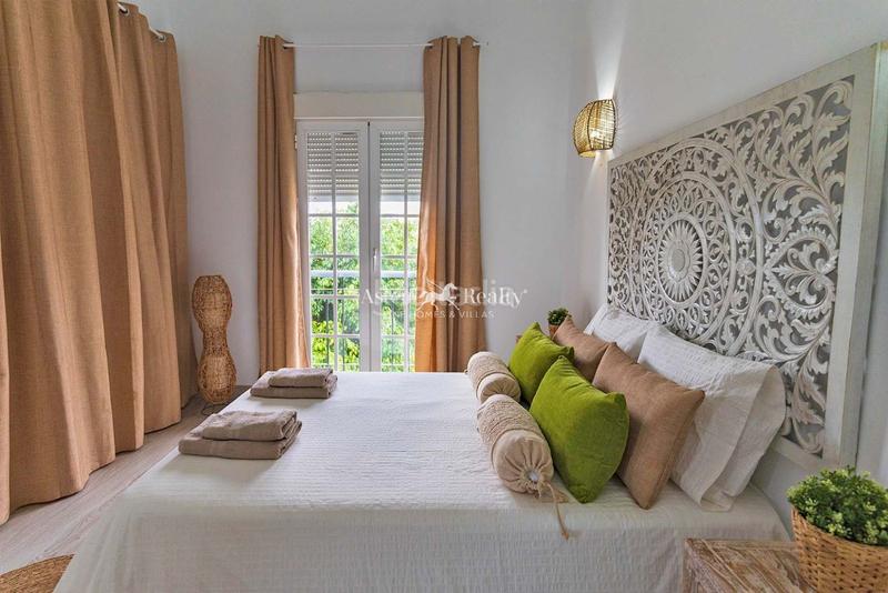 Foto b7f40086-5bcb-4b8c-bc78-0f4eaf2fded2. Casa aparellada amb aparcament piscina a Playa Fañabé Alto Adeje