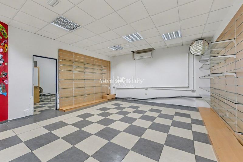 Foto 1abecbc6-a5e5-4236-802f-a3a4542ff58e. Local comercial en Playa de las Américas en Playa de las Américas Arona