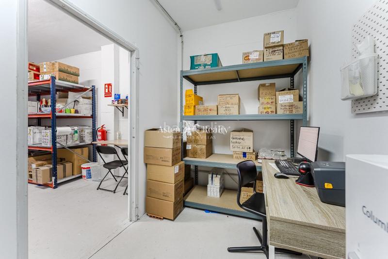 Foto 3d542d83-562a-41a8-a546-c01e7b2febc5. Local comercial en Playa de las Américas en Playa de las Américas Arona