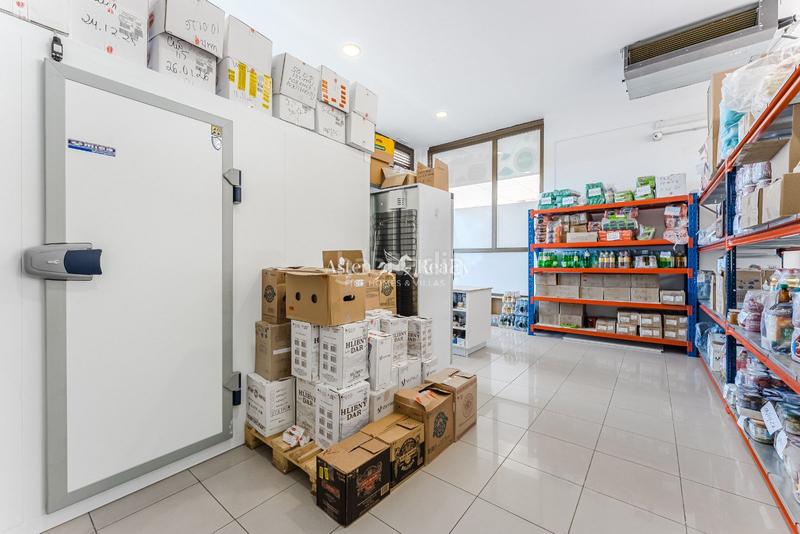 Foto 40ffb114-6592-4241-913e-f9667689501c. Local comercial en Playa de las Américas en Playa de las Américas Arona