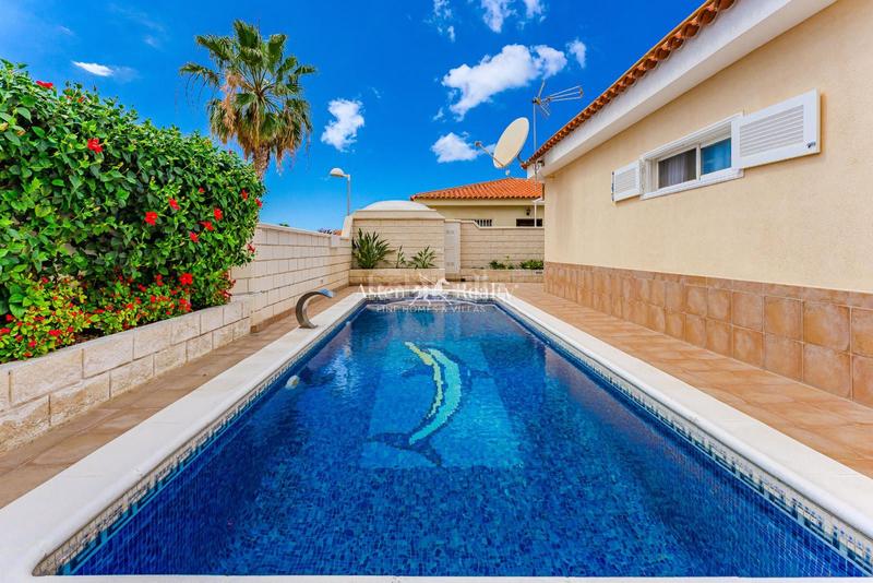 Foto 9f55c4fd-fafb-418a-9059-fb85cdcbdef4. Casa con piscina in Callao Salvaje - Playa Paraíso Adeje