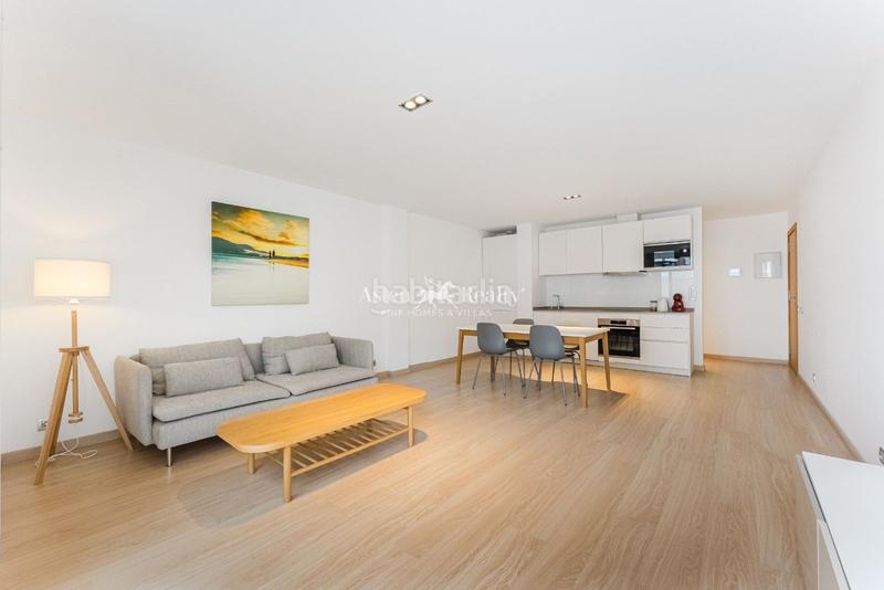 Foto 01d40aee-c9fd-4fa6-acb2-e0be5e41a016. Apartament amb piscina a Casco Urbano Adeje