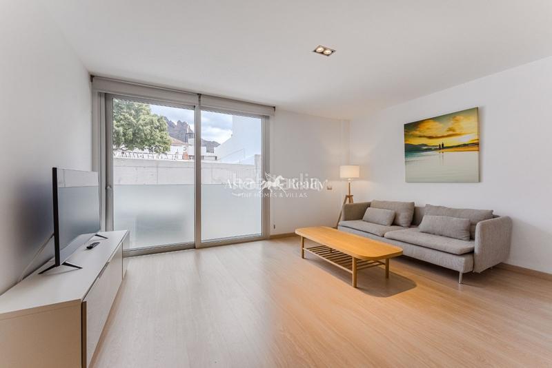 Foto 92d84f13-0eb1-4167-88bb-10155ed26c45. Apartament amb piscina a Casco Urbano Adeje