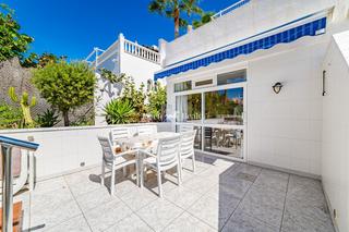 Apartamento  Los pueblos. Apartamento con gran terraza y acceso directo a la piscina en sa