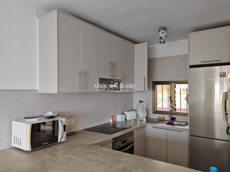 Foto 2111fd7a-5187-4bc6-9514-2e1695c8ff1c. Apartament amb aparcament a Los Cristianos Arona