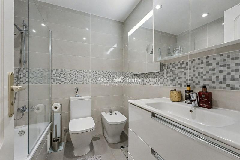 Foto cda34b5e-639a-41ca-a86b-3246c96b6fd7. Appartement mit parking pool in Playa Fañabé Alto Adeje