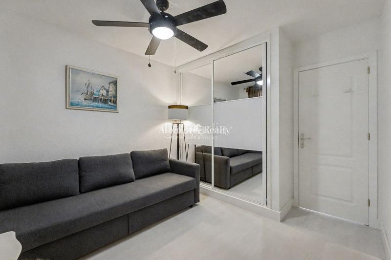 Foto f738b374-4927-478d-bf75-14304f32908c. Appartement mit parking pool in Playa Fañabé Alto Adeje