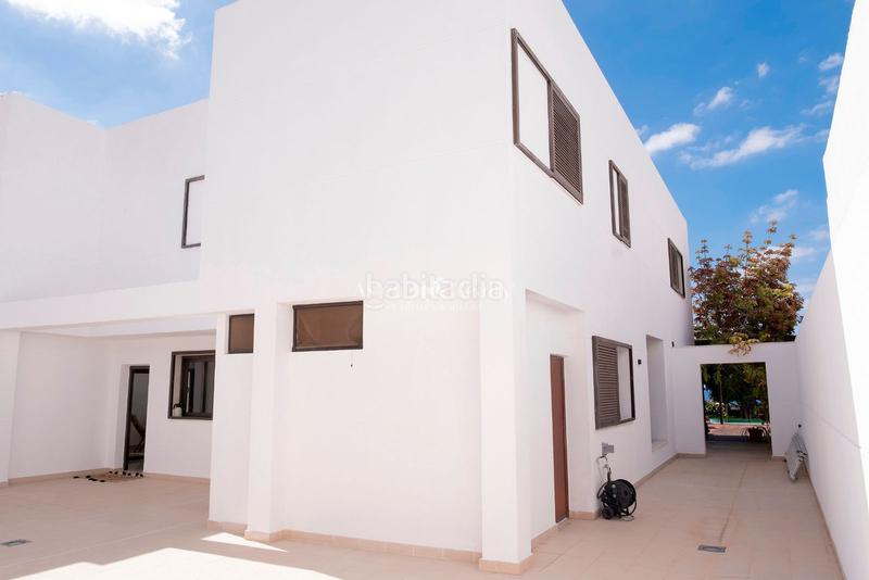 Foto 2a96bc3d-30e5-4e47-9156-4903ac5ce360. Casa amb calefacció aparcament piscina a Playa Fañabé Alto Adeje