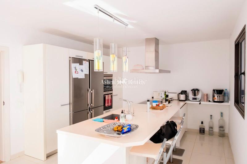 Foto ed41976f-46be-40d3-af30-37eb1be36250. Casa amb calefacció aparcament piscina a Playa Fañabé Alto Adeje