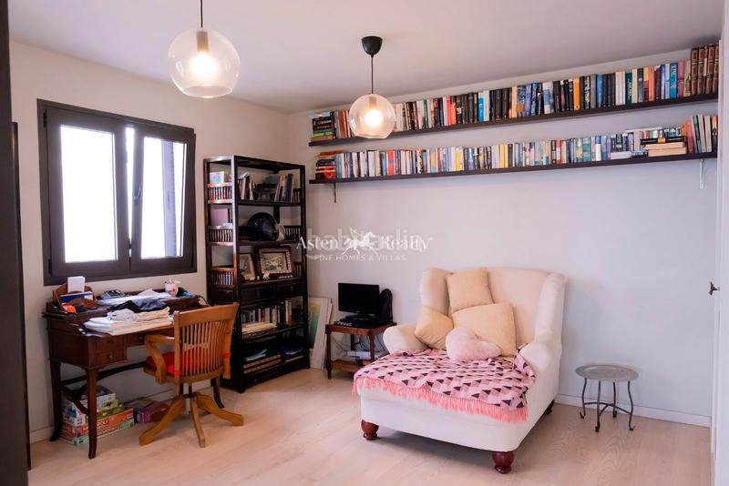 Foto f9951357-ae1a-426b-bf42-3e6999bbefe7. Casa amb calefacció aparcament piscina a Playa Fañabé Alto Adeje