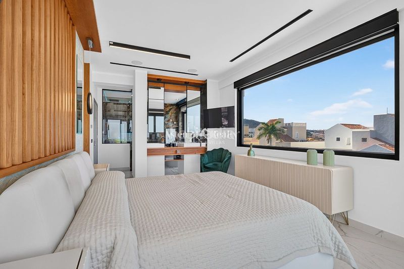 Foto f48fa819-11c5-4bd0-98a2-2b222f75191e. Casa amb aparcament piscina a Playa Fañabé Alto Adeje