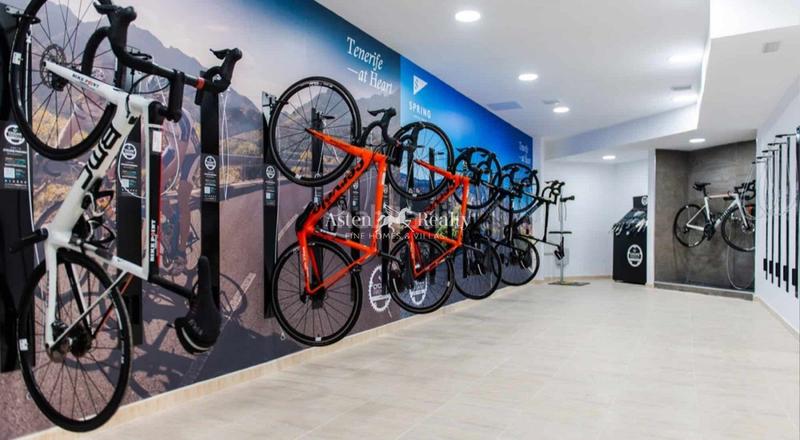 Foto 15b3f396-d951-481f-acf7-922ccf680e2d. Casa en playa de las américas en Los Cristianos Arona