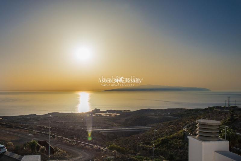 Foto 65fff3b0-5650-45fa-88cd-0df2afd879d5. Appartamento con parcheggio in Tijoco Bajo Adeje