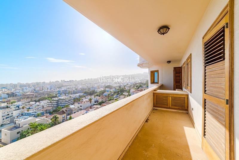 Foto 4be867e2-44c1-435d-80da-6fab31dbed06. Chalet avec parking piscine dans Ifara - Las Mimosas Santa Cruz de Tenerife