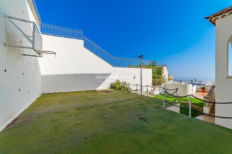 Foto 709241ef-8651-442e-a420-53764aad42f6. Chalet avec parking piscine dans Ifara - Las Mimosas Santa Cruz de Tenerife