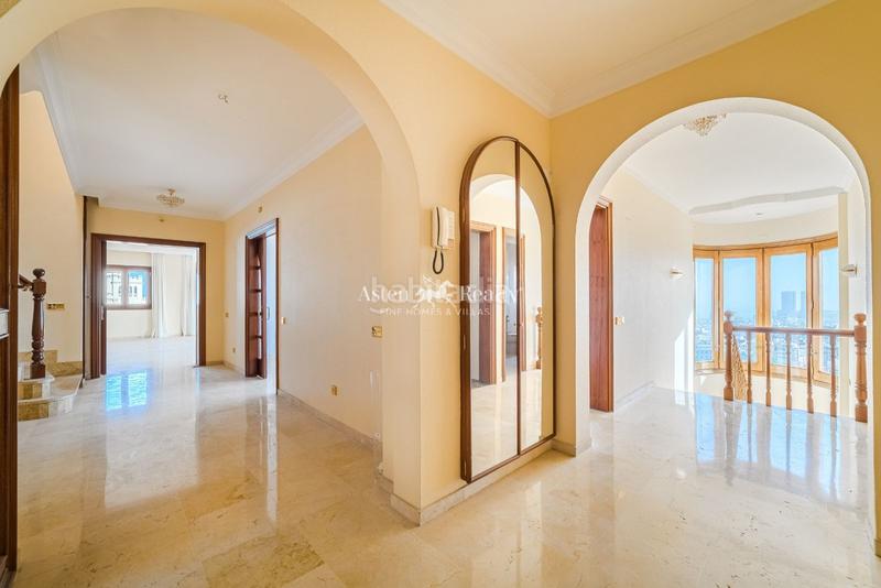 Foto a0dc6473-373e-4205-83c5-5da76c0763ec. Chalet avec parking piscine dans Ifara - Las Mimosas Santa Cruz de Tenerife