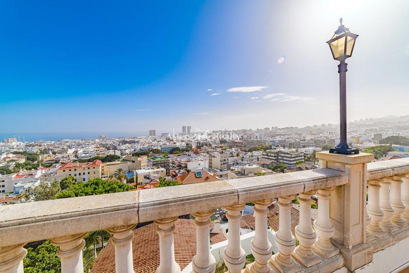 Foto a0f7f202-eede-451f-ab5c-c43051afdabc. Chalet avec parking piscine dans Ifara - Las Mimosas Santa Cruz de Tenerife