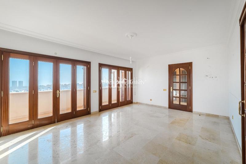 Foto be13ee99-5c7b-4ad0-9e59-9afe38c3815f. Chalet avec parking piscine dans Ifara - Las Mimosas Santa Cruz de Tenerife