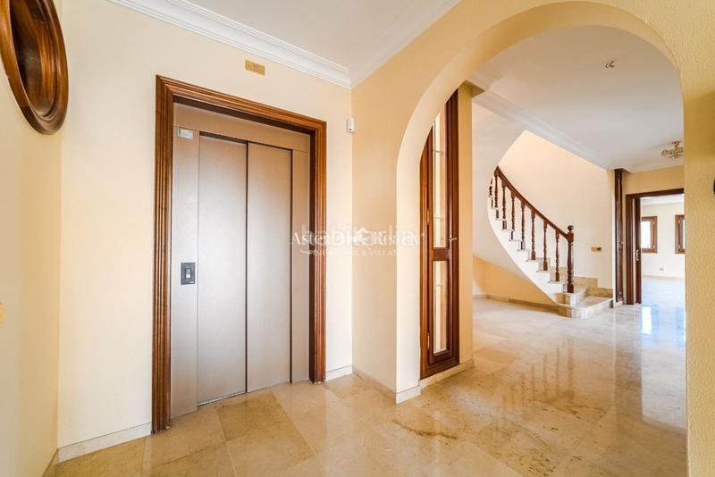 Foto d4f53427-3168-425d-ad3f-f6904a202a63. Chalet avec parking piscine dans Ifara - Las Mimosas Santa Cruz de Tenerife