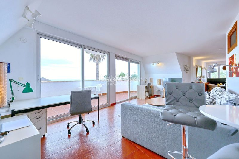 Foto 40e0cb04-a16c-4feb-a15f-6dddf9683567. Edificio en chayofa en Cabo Blanco Arona