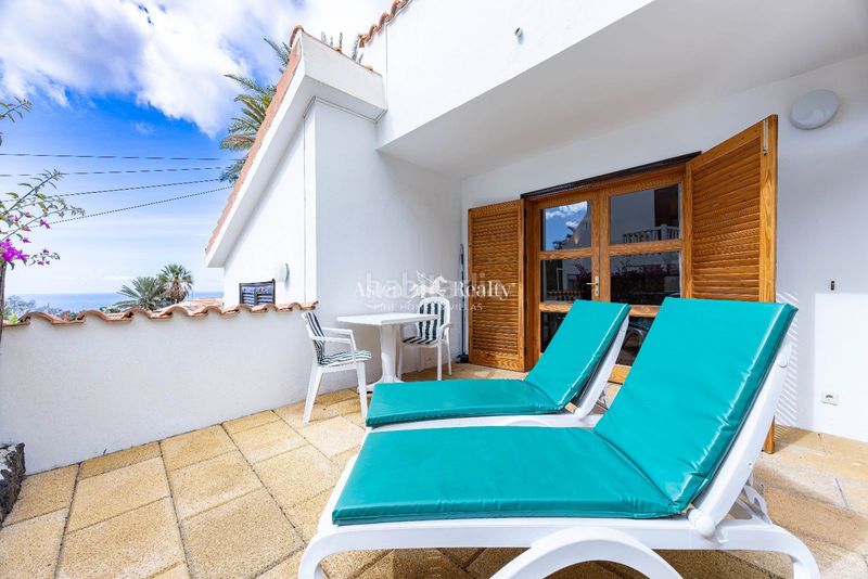 Foto 640f756a-ec69-40d3-afbe-99ea25c36994. Edificio en chayofa en Cabo Blanco Arona