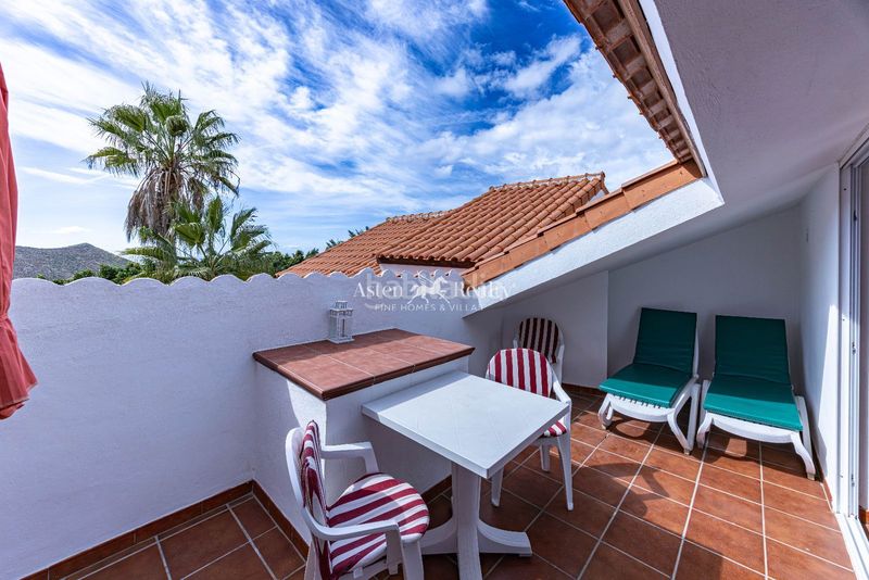 Foto 93a9d013-7447-4c43-8136-38c0bb3642e3. Edificio en chayofa en Cabo Blanco Arona