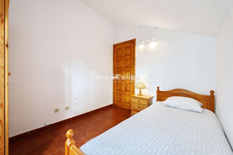 Foto b97338b2-50c0-47a3-b9d2-9de07da8ba4d. Edificio en chayofa en Cabo Blanco Arona