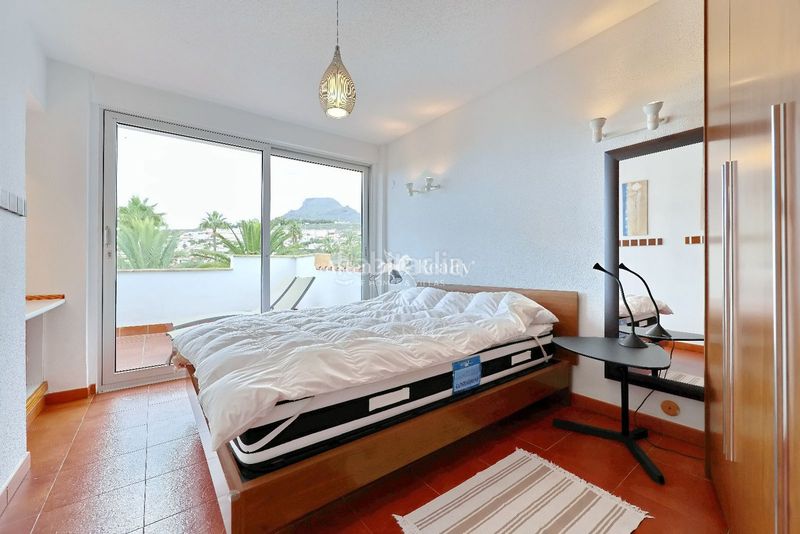 Foto ff00b732-a0f3-4e0b-839d-2ac87b006122. Edificio en chayofa en Cabo Blanco Arona