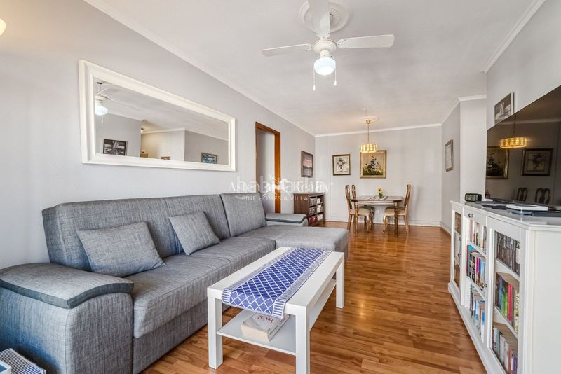 Foto 2d050a86-a8e6-49e6-a122-c0fa0f322eff. Apartament amb aparcament piscina a Los Cristianos Arona