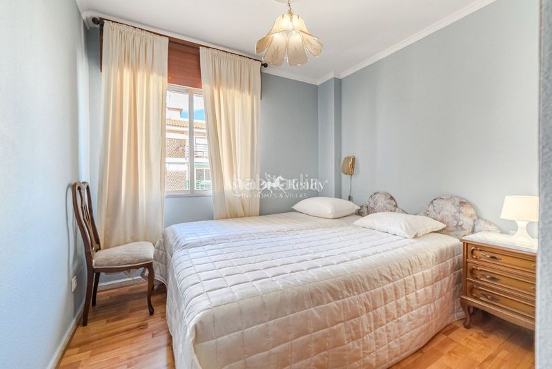 Foto 3f824141-67a2-4f9f-86c6-78525c6ab178. Apartament amb aparcament piscina a Los Cristianos Arona