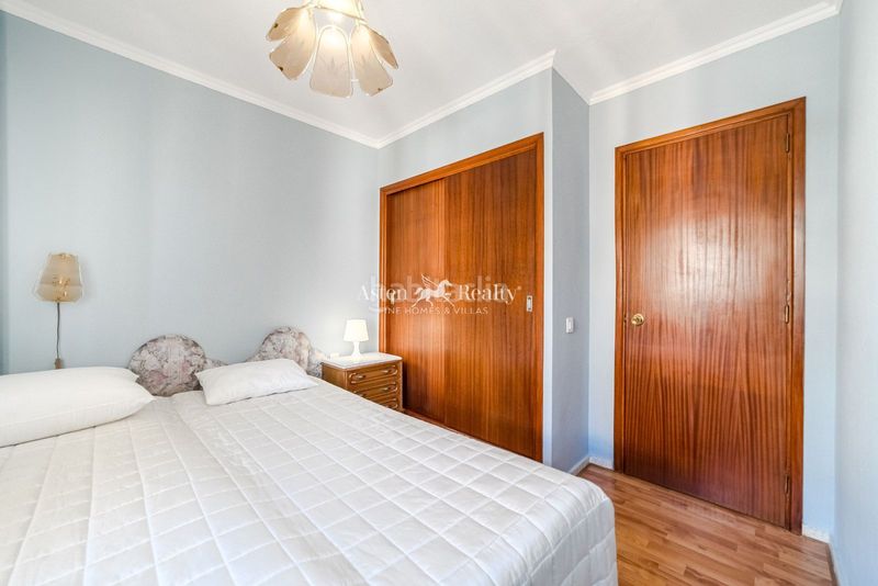 Foto 5a646003-a42c-4e75-b3dc-27d6ae70ccd9. Apartament amb aparcament piscina a Los Cristianos Arona