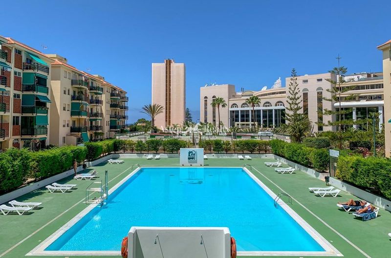 Foto a50f110b-1887-4c9d-9b16-329444776730. Apartament amb aparcament piscina a Los Cristianos Arona