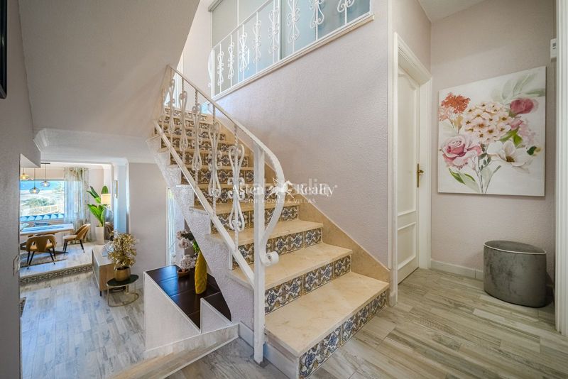 Foto 4678adca-bdb1-4169-bd9e-1f1ec434f461. Casa adossada amb aparcament piscina a Chayofa Arona