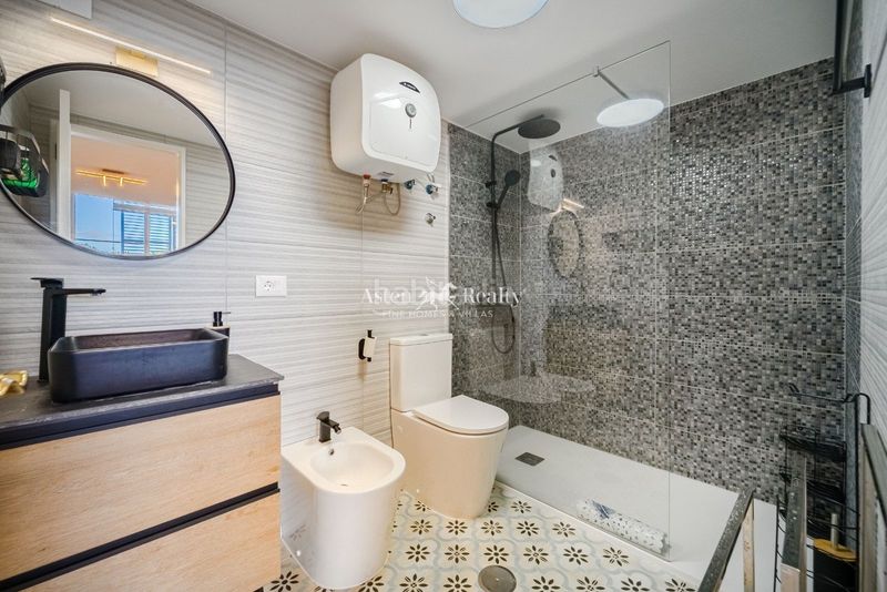 Foto ccf59ca2-26f9-4348-8e7b-7a8486733782. Casa adossada amb aparcament piscina a Chayofa Arona