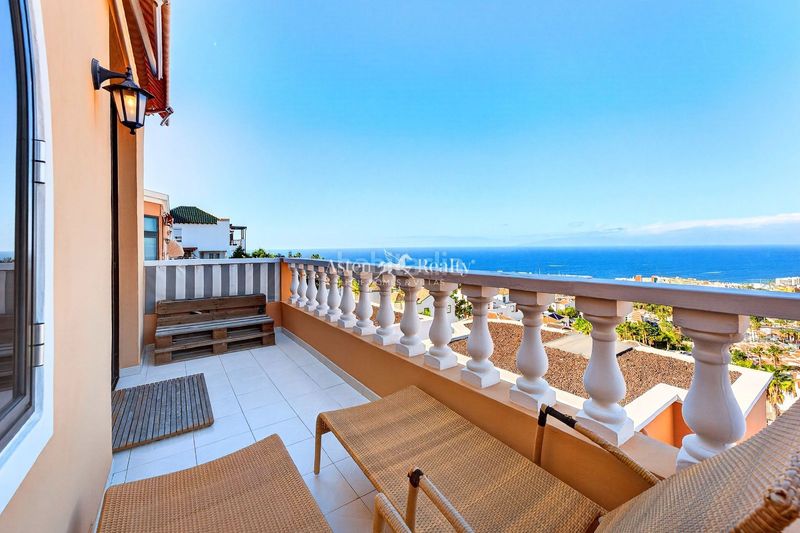 Foto ea4856cc-40fc-46df-b33e-5952f0c81795. Casa amb aparcament piscina a San Eugenio Alto Adeje