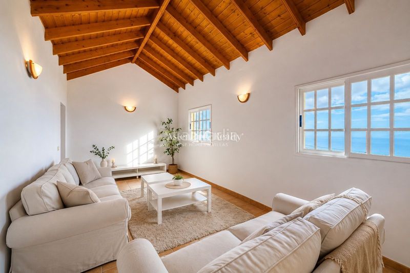 Foto c688f5d6-5aa5-4264-8765-bc04391a9657. Casa amb aparcament a Guía de Isora interior Guía de Isora