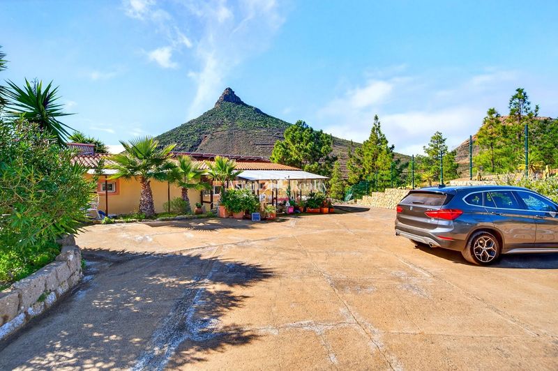 Foto fdeab7e2-1540-4d91-b26f-61f5a8f48be2. Terreny residencial a Vilaflor