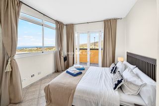 Apartament  Asturias. Exclusivo apartamento de dos dormitorios con amplia terraza y ga