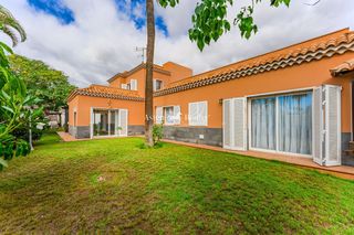 Haus in Playa Fañabé Alto. En torviscas alto