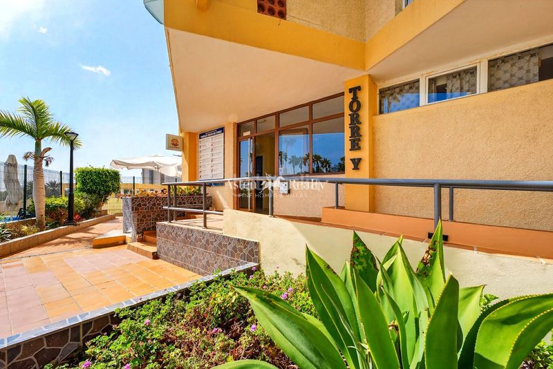 Foto 3cf7c59c-bb13-4998-88fb-c4e3c896c17a. Apartament amb calefacció aparcament piscina a Playa de las Américas Arona