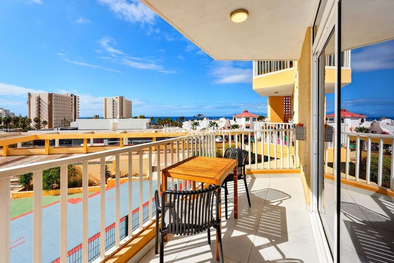 Foto 59dcb6c9-4ef4-4088-a088-d7f5ad6243be. Apartament amb calefacció aparcament piscina a Playa de las Américas Arona