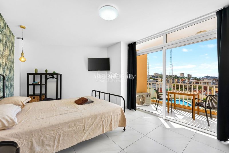 Foto dc694607-46dd-462a-b65a-d1753d388ac5. Apartament amb calefacció aparcament piscina a Playa de las Américas Arona