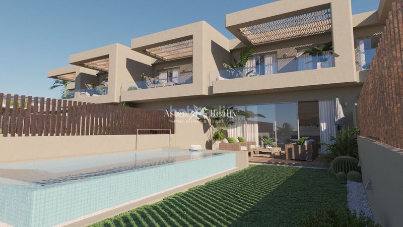 Foto 02a7f508-999c-4520-b404-0f46948cce8d. Casa adossada amb calefacció aparcament piscina a Adeje
