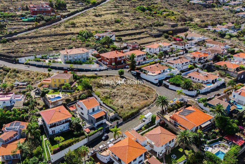 Foto 76960a08-092f-489b-a2d5-5d826d3883cf. Finca rústica a n/a 83 a Sauzal (El)