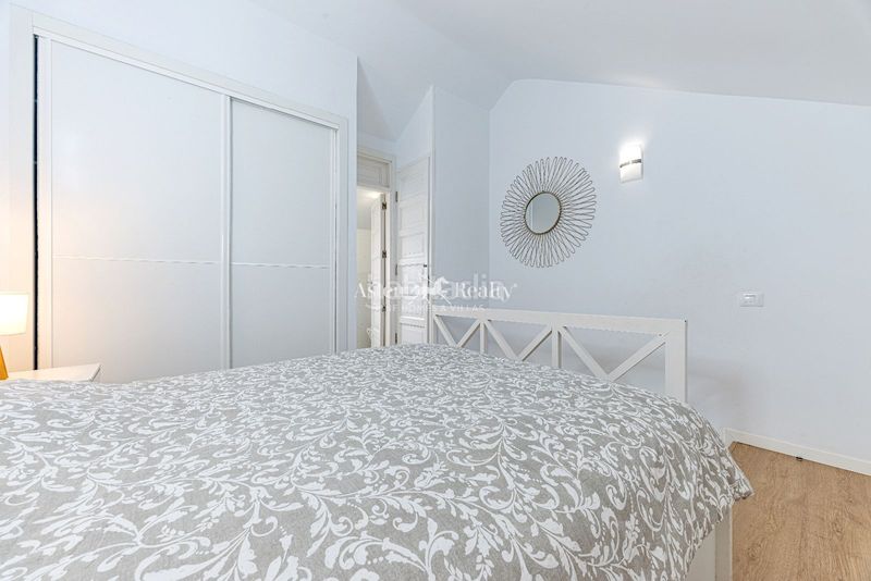 Foto 68efb1bf-f813-4237-be7d-79f189b86a06. Àtic amb piscina a Playa de las Américas Adeje