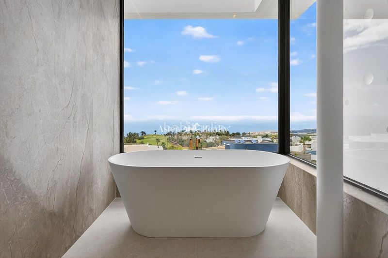 Foto c75f479d-31aa-41ed-9e7a-4cb395c72a9e. Casa amb aparcament piscina a Abama Guía de Isora