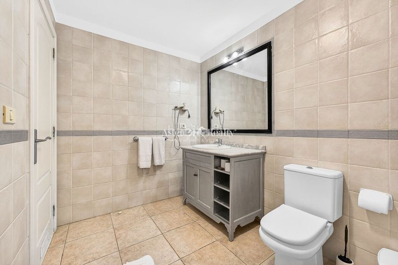 Foto c6dc7852-f56d-410f-9970-3f107be99415. Apartament amb piscina a Los Cristianos Arona