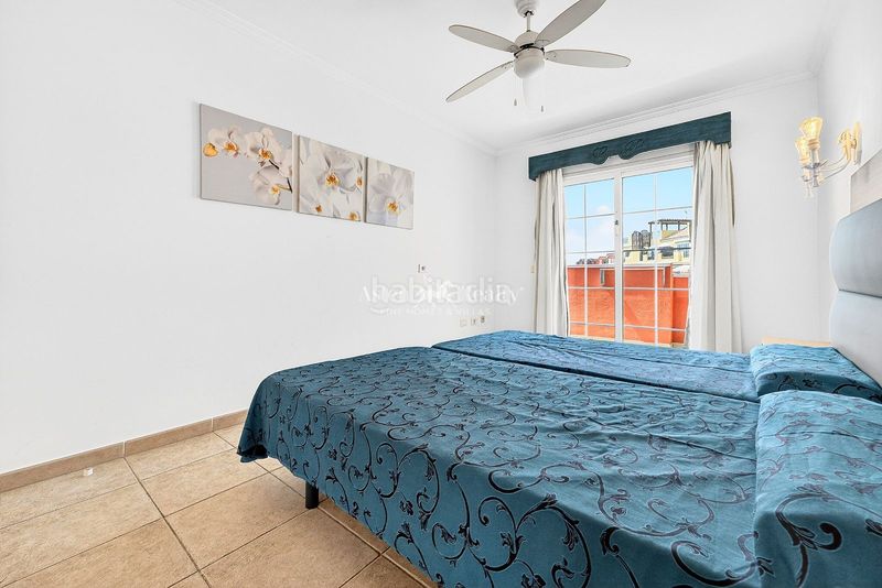 Foto c80cf6e3-8d83-4fcc-bdc7-1927fdf38dab. Apartament amb piscina a Los Cristianos Arona